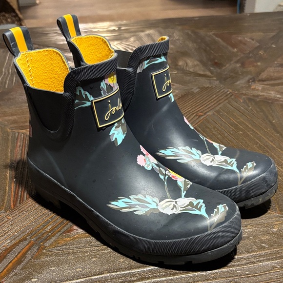 Joules Black Floral Winter & Rain Boots - Picture 3 of 11